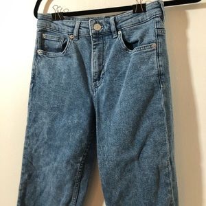 High waisted cropped jeans